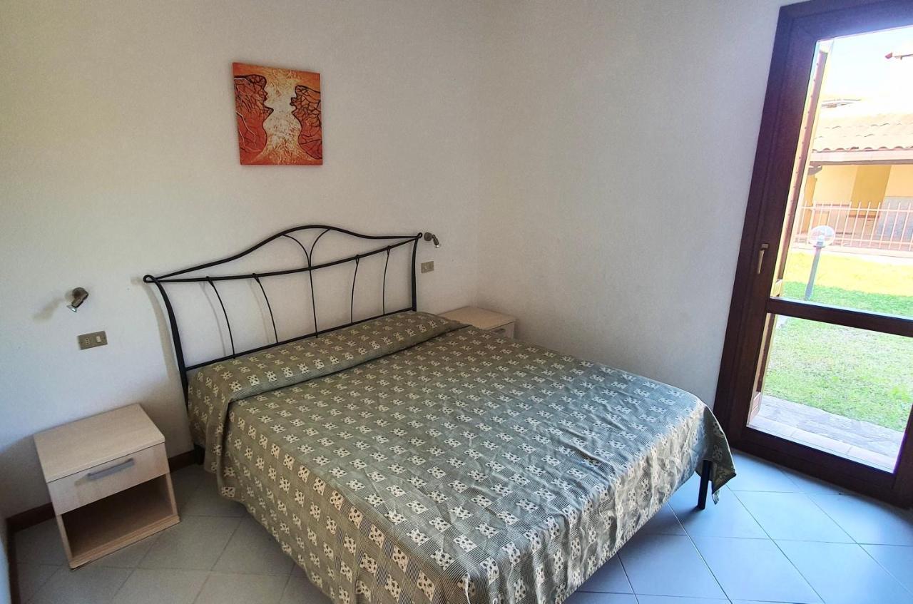 Iss Travel, Le Carrube Two Bedrooms Apartments With Air Conditioning 圣特奥多罗 外观 照片
